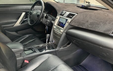 Toyota Camry, 2007 год, 1 050 000 рублей, 10 фотография