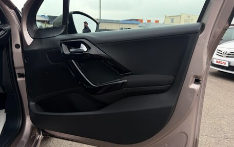 Peugeot 208 II, 2013 год, 597 000 рублей, 18 фотография