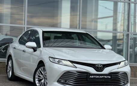 Toyota Camry, 2019 год, 3 330 000 рублей, 9 фотография