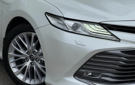 Toyota Camry, 2019 год, 3 330 000 рублей, 12 фотография
