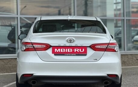 Toyota Camry, 2019 год, 3 330 000 рублей, 13 фотография