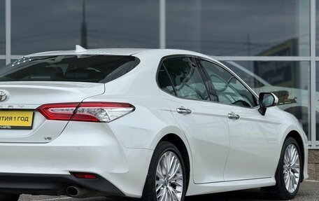 Toyota Camry, 2019 год, 3 330 000 рублей, 16 фотография