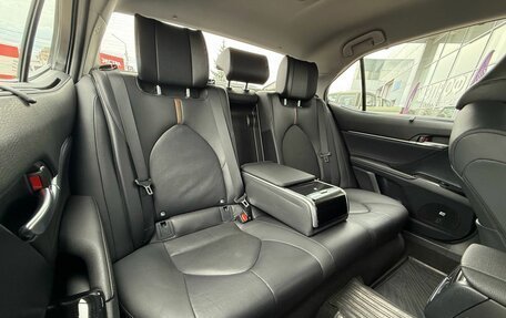 Toyota Camry, 2019 год, 3 330 000 рублей, 24 фотография
