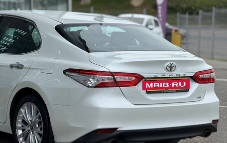 Toyota Camry, 2019 год, 3 330 000 рублей, 18 фотография
