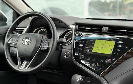 Toyota Camry, 2019 год, 3 330 000 рублей, 30 фотография