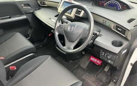 Honda Freed I, 2014 год, 780 000 рублей, 10 фотография