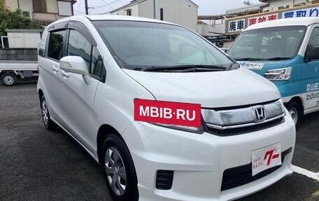 Honda Freed I, 2014 год, 780 000 рублей, 3 фотография