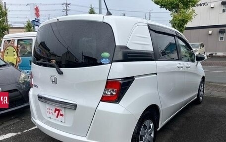 Honda Freed I, 2014 год, 780 000 рублей, 6 фотография