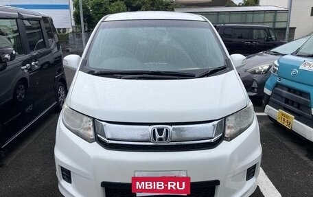 Honda Freed I, 2014 год, 780 000 рублей, 2 фотография