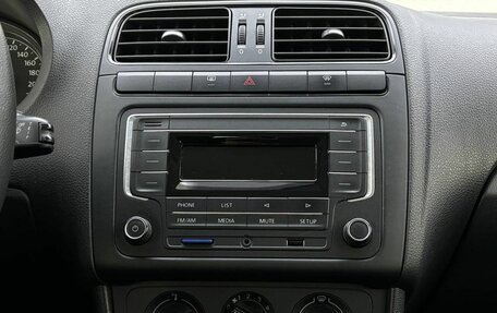 Volkswagen Polo VI (EU Market), 2018 год, 949 000 рублей, 18 фотография