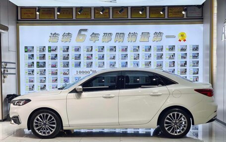 Ford Escort, 2022 год, 880 000 рублей, 4 фотография