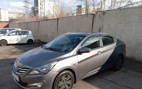 Hyundai Solaris II рестайлинг, 2015 год, 1 165 000 рублей, 2 фотография
