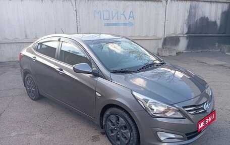 Hyundai Solaris II рестайлинг, 2015 год, 1 165 000 рублей, 3 фотография