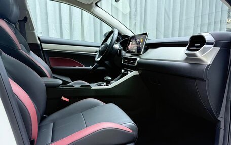 Geely Coolray I, 2022 год, 990 000 рублей, 17 фотография