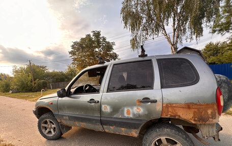 Chevrolet Niva I рестайлинг, 2008 год, 110 000 рублей, 3 фотография