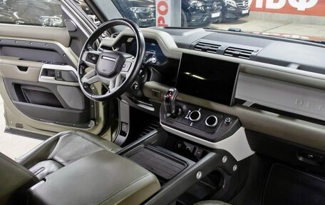 Land Rover Defender II, 2021 год, 7 850 000 рублей, 10 фотография