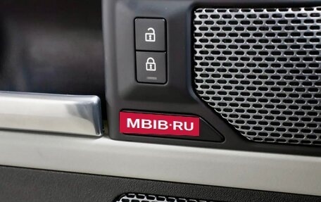 Land Rover Defender II, 2021 год, 7 850 000 рублей, 5 фотография