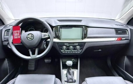 Skoda Kamiq I, 2023 год, 1 900 000 рублей, 19 фотография