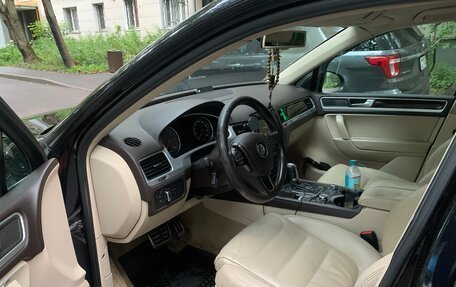 Volkswagen Touareg III, 2010 год, 1 500 000 рублей, 7 фотография