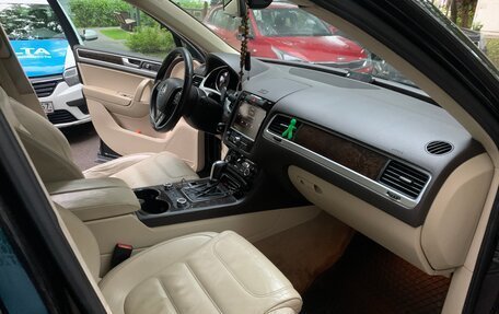 Volkswagen Touareg III, 2010 год, 1 500 000 рублей, 9 фотография