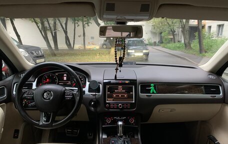 Volkswagen Touareg III, 2010 год, 1 500 000 рублей, 10 фотография