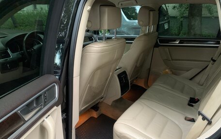 Volkswagen Touareg III, 2010 год, 1 500 000 рублей, 8 фотография