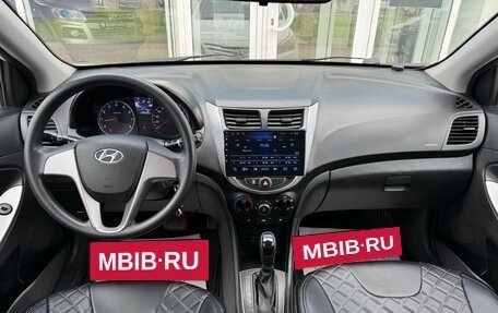 Hyundai Solaris II рестайлинг, 2015 год, 950 000 рублей, 9 фотография
