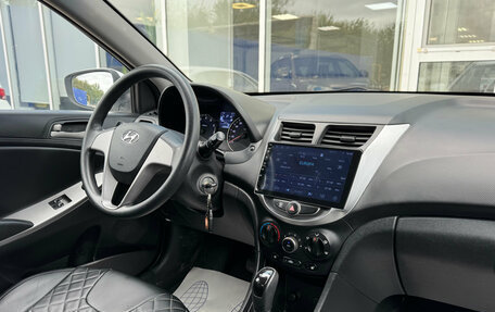 Hyundai Solaris II рестайлинг, 2015 год, 950 000 рублей, 11 фотография