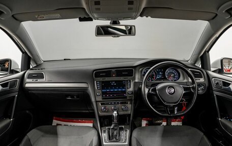Volkswagen Golf VII, 2013 год, 950 000 рублей, 9 фотография