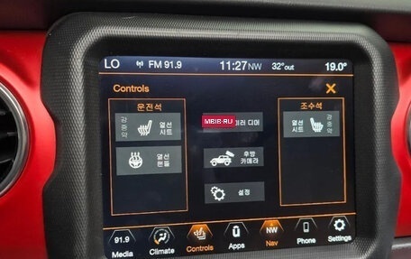 Jeep Wrangler, 2022 год, 5 339 000 рублей, 14 фотография