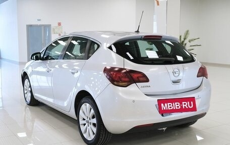 Opel Astra J, 2011 год, 514 000 рублей, 4 фотография