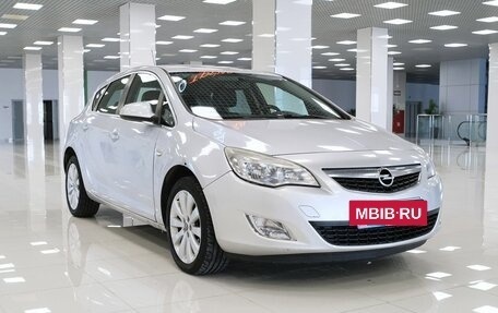 Opel Astra J, 2011 год, 514 000 рублей, 3 фотография