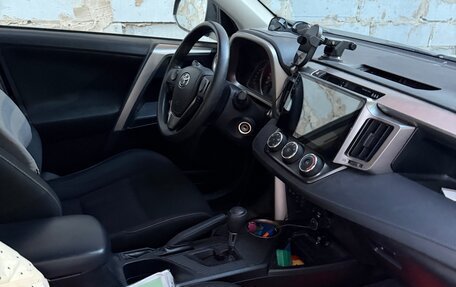 Toyota RAV4, 2013 год, 1 820 000 рублей, 10 фотография