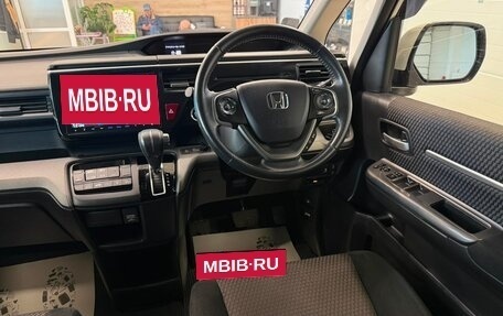 Honda Stepwgn IV, 2017 год, 2 049 000 рублей, 15 фотография