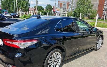 Toyota Camry, 2019 год, 2 600 000 рублей, 7 фотография