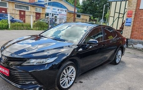 Toyota Camry, 2019 год, 2 600 000 рублей, 5 фотография