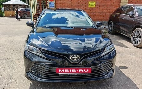 Toyota Camry, 2019 год, 2 600 000 рублей, 13 фотография