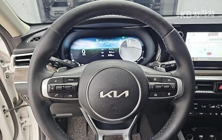 KIA K5, 2023 год, 2 497 010 рублей, 9 фотография
