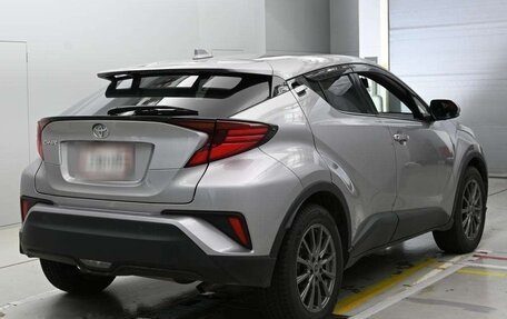 Toyota C-HR I рестайлинг, 2023 год, 1 770 000 рублей, 2 фотография
