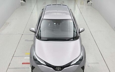 Toyota C-HR I рестайлинг, 2023 год, 1 770 000 рублей, 7 фотография