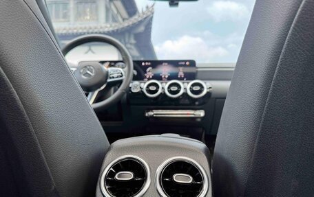 Mercedes-Benz A-Класс, 2022 год, 2 280 000 рублей, 15 фотография