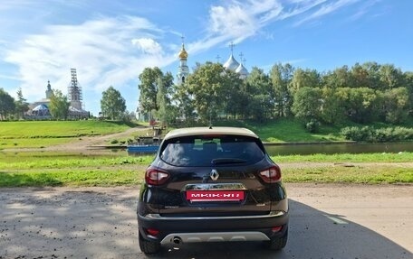 Renault Kaptur I рестайлинг, 2016 год, 1 700 000 рублей, 5 фотография