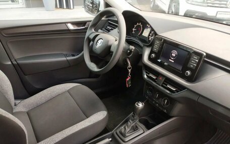 Skoda Rapid II, 2020 год, 1 599 000 рублей, 21 фотография