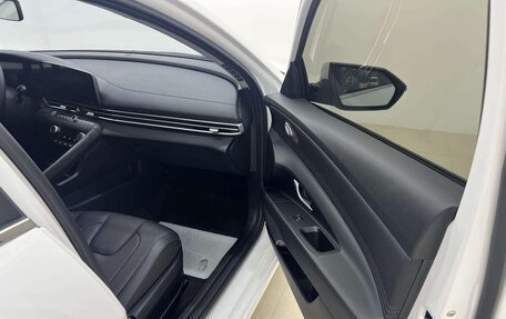 Hyundai Elantra, 2023 год, 1 400 000 рублей, 11 фотография