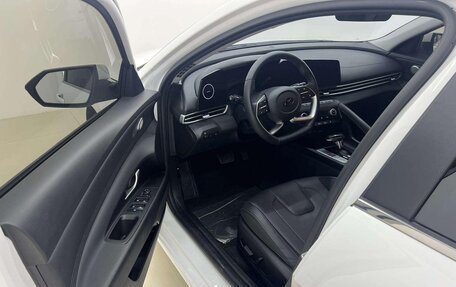 Hyundai Elantra, 2023 год, 1 400 000 рублей, 7 фотография