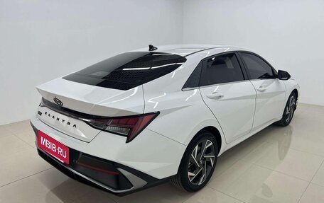 Hyundai Elantra, 2023 год, 1 400 000 рублей, 6 фотография
