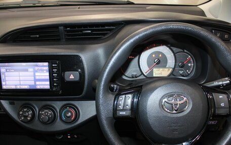 Toyota Vitz, 2018 год, 1 087 000 рублей, 12 фотография