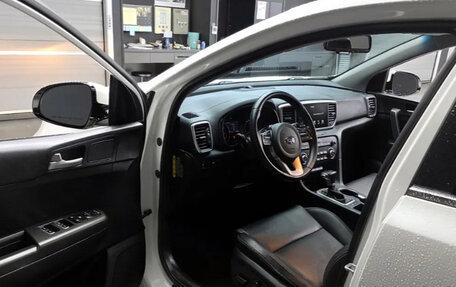 KIA Sportage IV рестайлинг, 2020 год, 2 405 000 рублей, 6 фотография