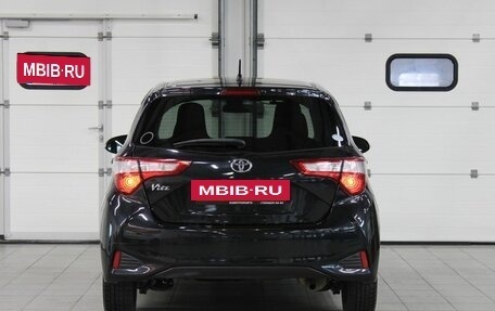 Toyota Vitz, 2018 год, 1 087 000 рублей, 6 фотография