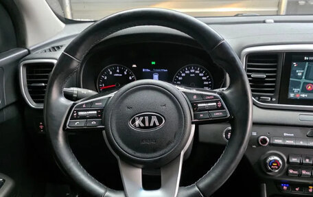 KIA Sportage IV рестайлинг, 2020 год, 2 405 000 рублей, 8 фотография